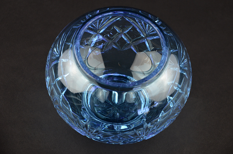 Neodymium Alexandrite Glass Crystal Rose Bowl Color Changing Vase Blue Purple